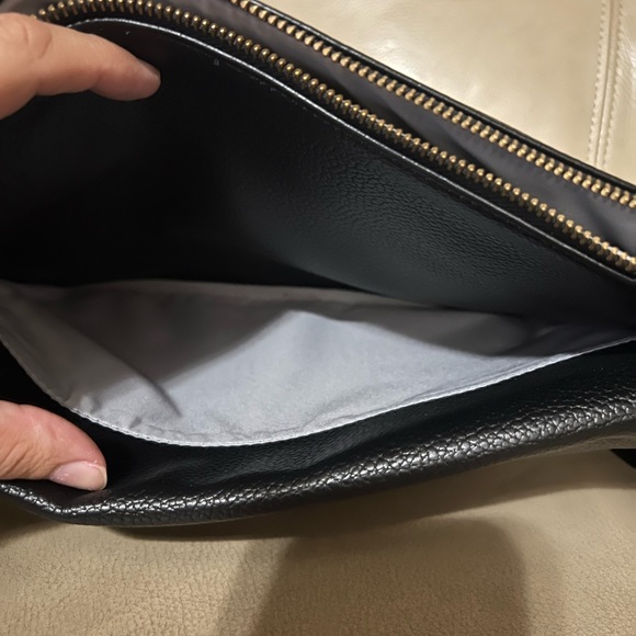 Freshly Picked Crossbody - Picture 4 of 4